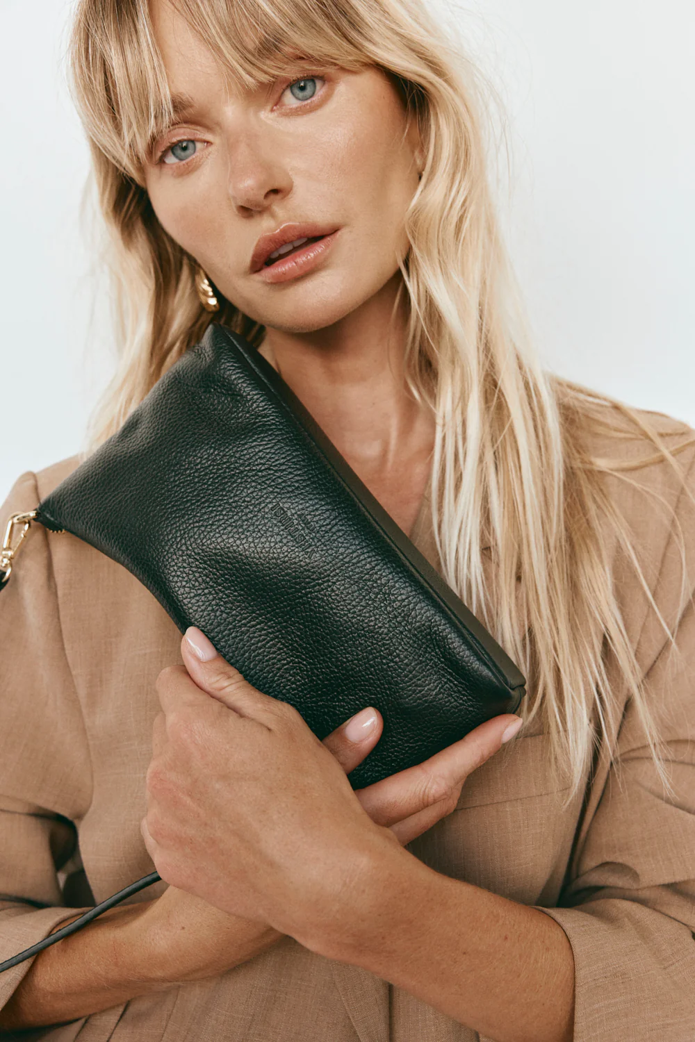 Ashley Black Leather Crossbody Bag - Image 5