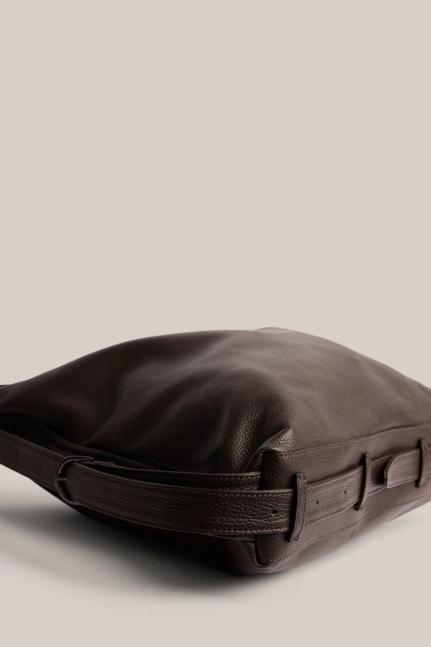 Preorder: Bella XL Dark Chocolate 3-in-1 Convertible Bag - Image 7