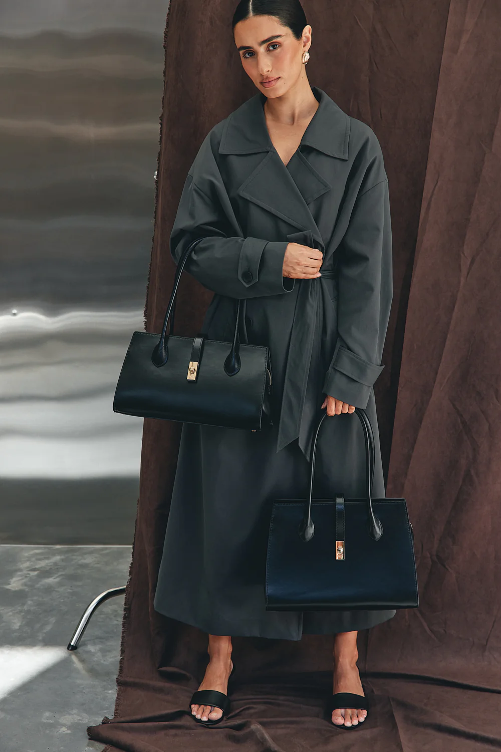 Darcy Structured Leather Shoulder Bag - Image 7